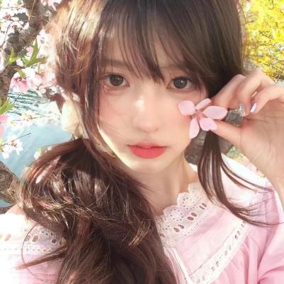 她房间里的云